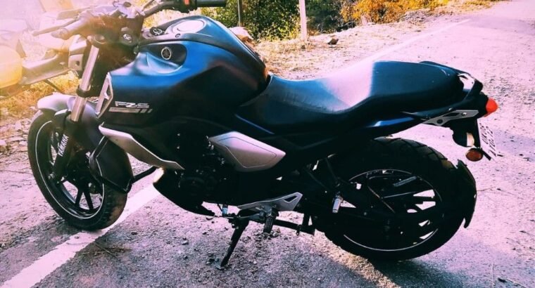 Yamaha FZS version 3